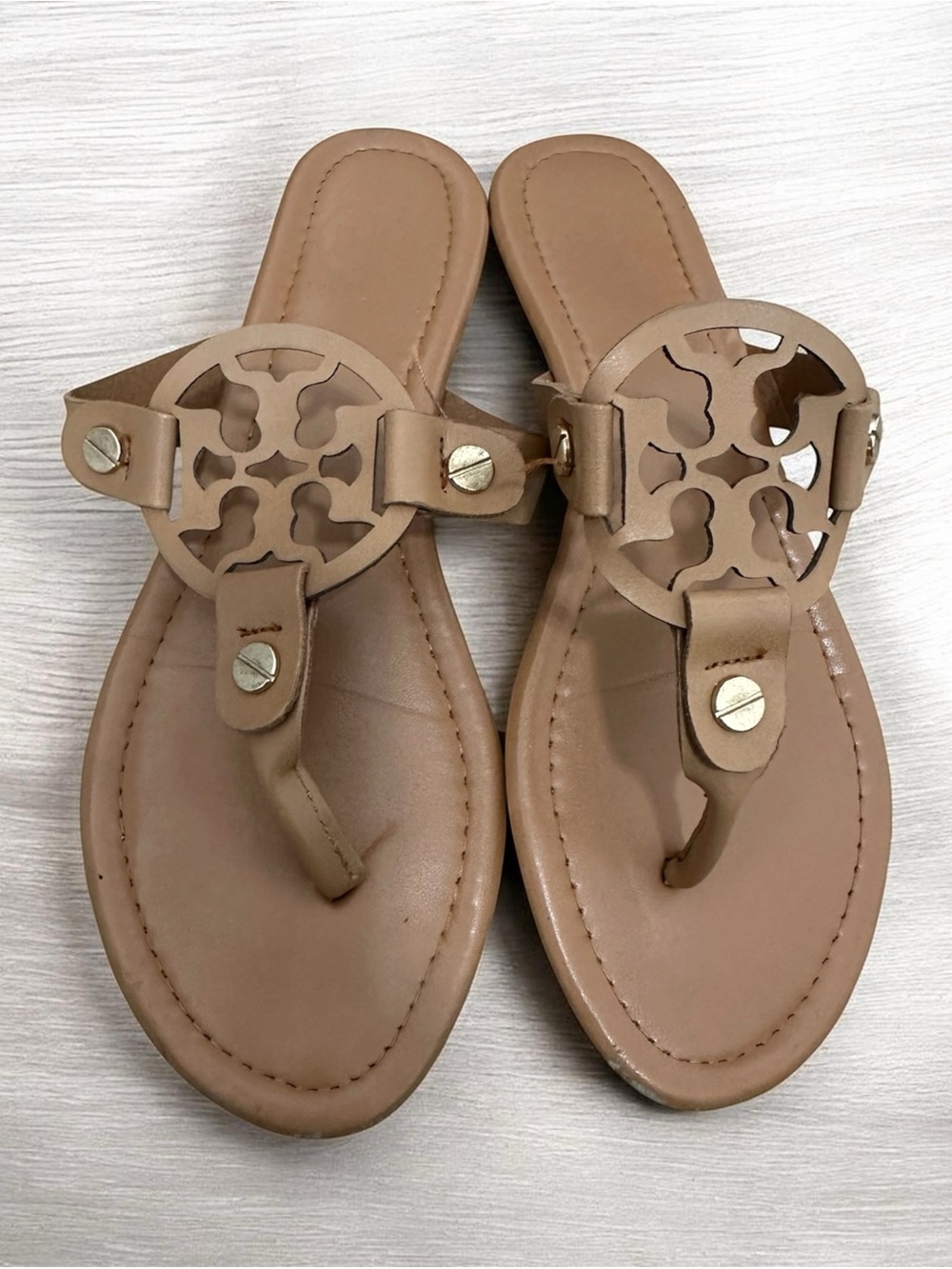 Women’s Tan Thong Sandals